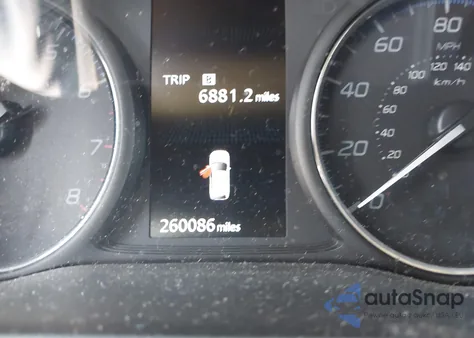 2020 Mitsubishi Outlander Es 2.4 z USA, uszkodzony, nr VIN JA4AD2A31LZ039753